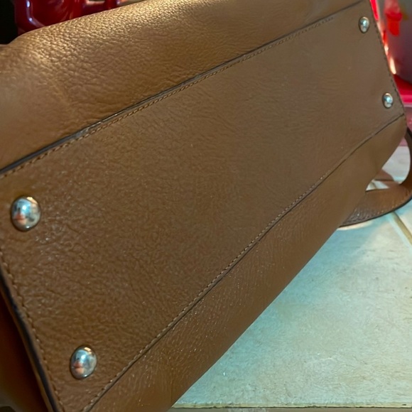 Michael Kors leather purse (SOLD) - Picture 4 of 7